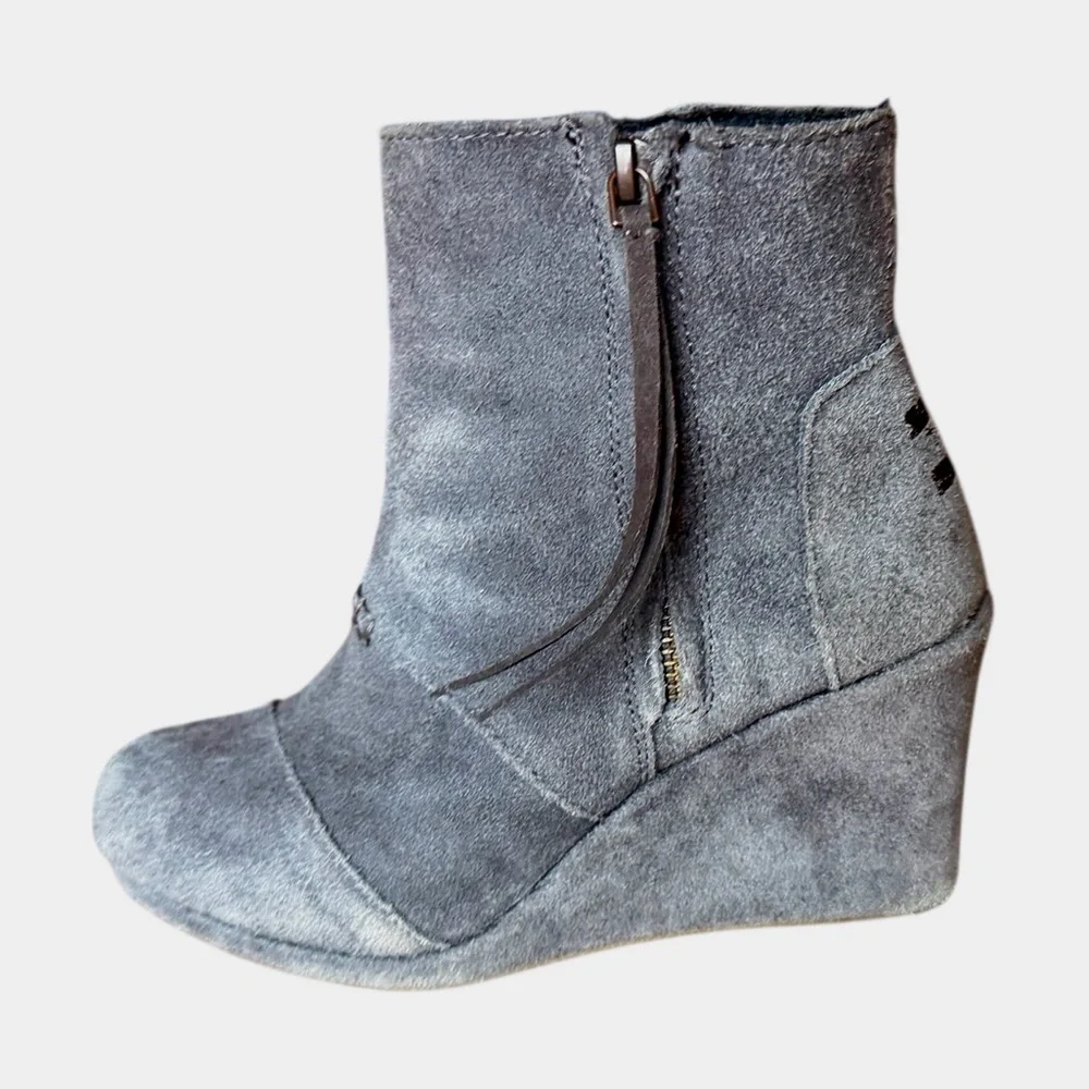 Tom's Dark Grey Suede Desert Wedge High Bootie, like new!